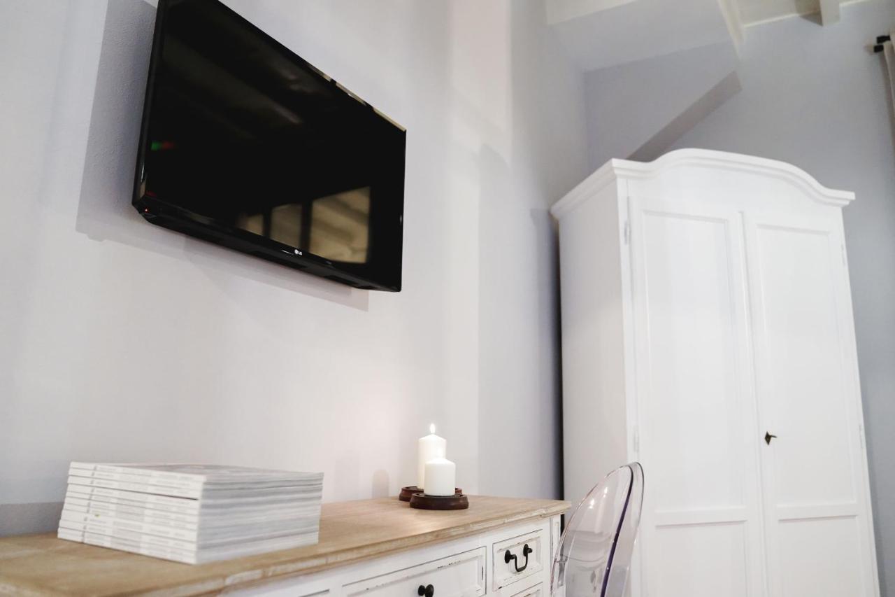 Art Apartment Black & White Suite Florenz Exterior foto