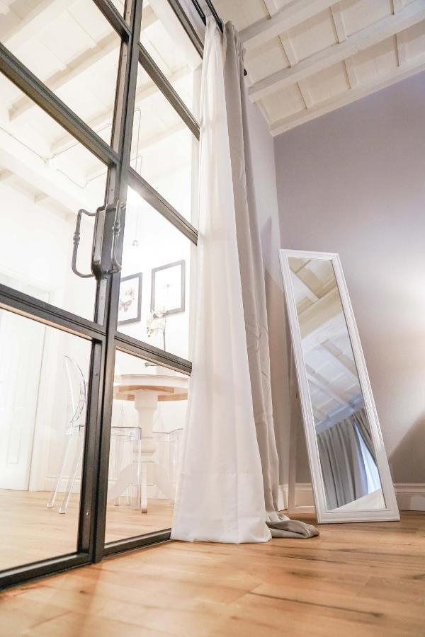 Art Apartment Black & White Suite Florenz Exterior foto